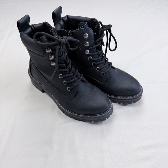 Vepose Shoes - Women’s Black Lace-Up Boots